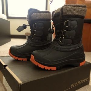 Nova Mountain: Boys/Toddler, Snow Boots [SIZE 9]